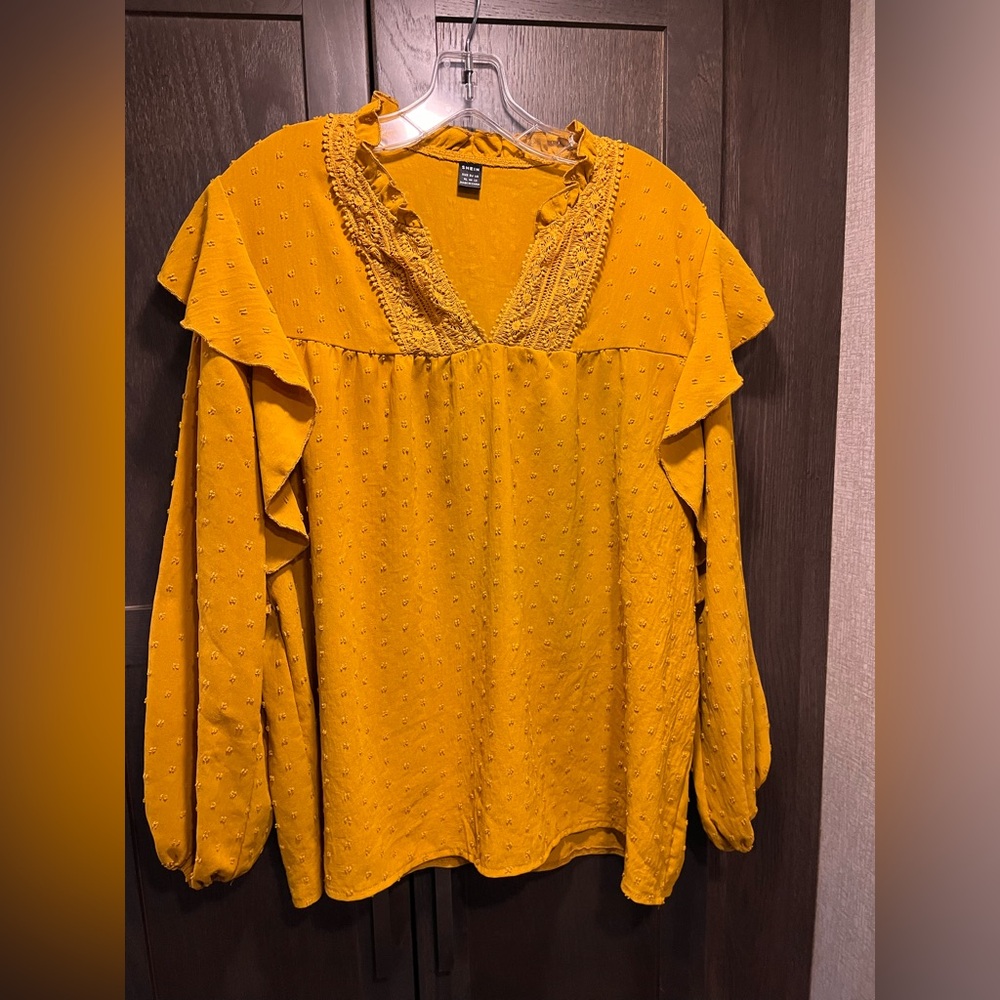 Long sleeve ruffle sleeve top